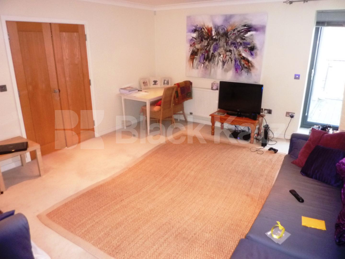			CAMDEN GIRLS SCHOOL CATCHMENT AREA!, 2 Bedroom, 1 bath, 1 reception Flat			 Canal Boulevard, Camden Road, CAMDEN